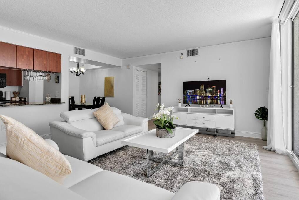 Modern 2/2 With Beautiful Ocean And Brickell Views Leilighet Miami Eksteriør bilde